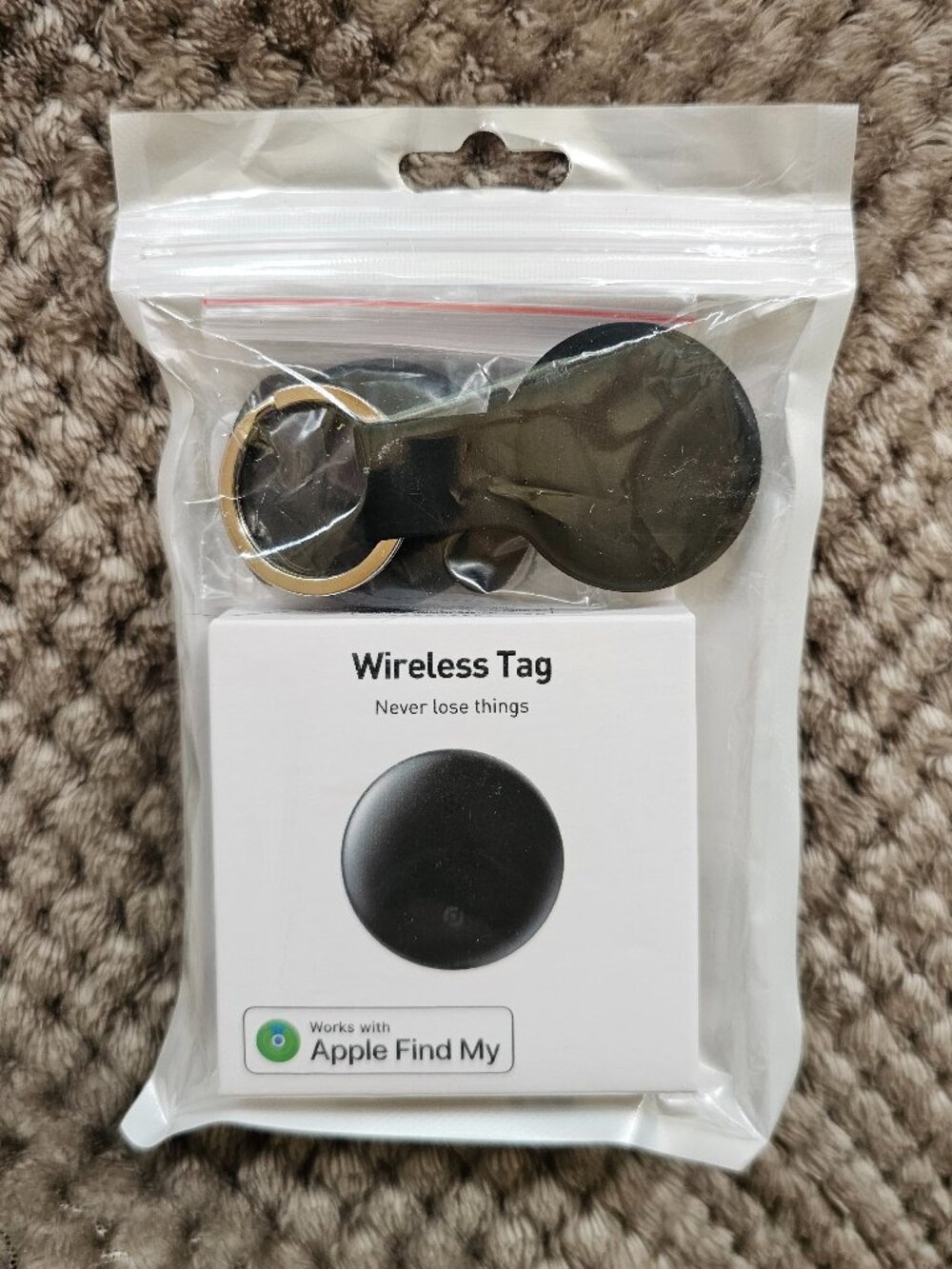 AirTag - Apple Find My -  Compatible Wireless Tag Tracker with Key Ring (Black)